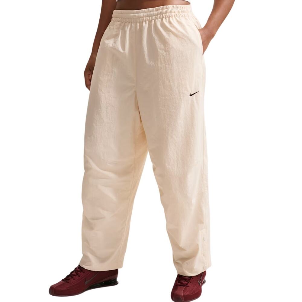 NIKE Women's Oversized Fit High Rise Crop Length Pants Size M NWT